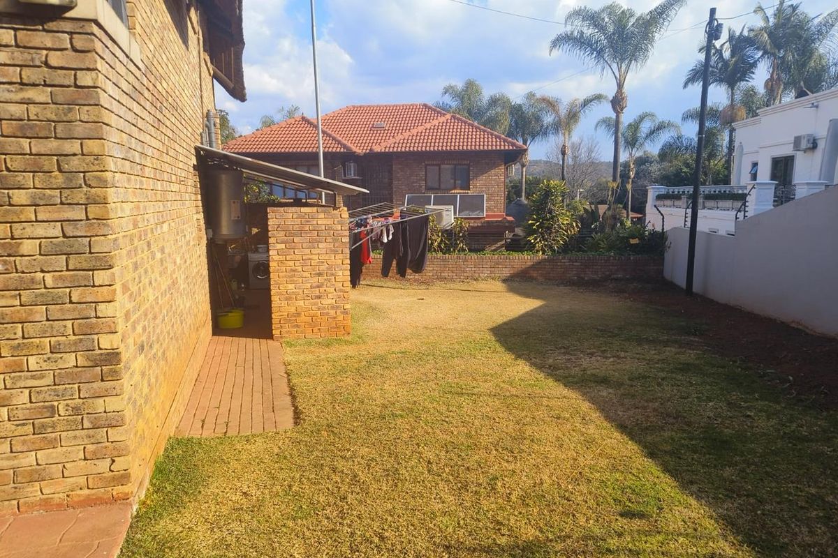 BEAUTIFUL modern x3 bedroom home - Photo 5