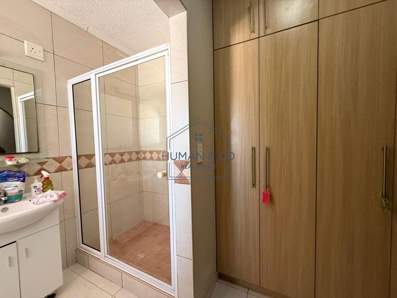 Modern 3-bedroom Townhouse in town center; Walvis Bay - Photo 5