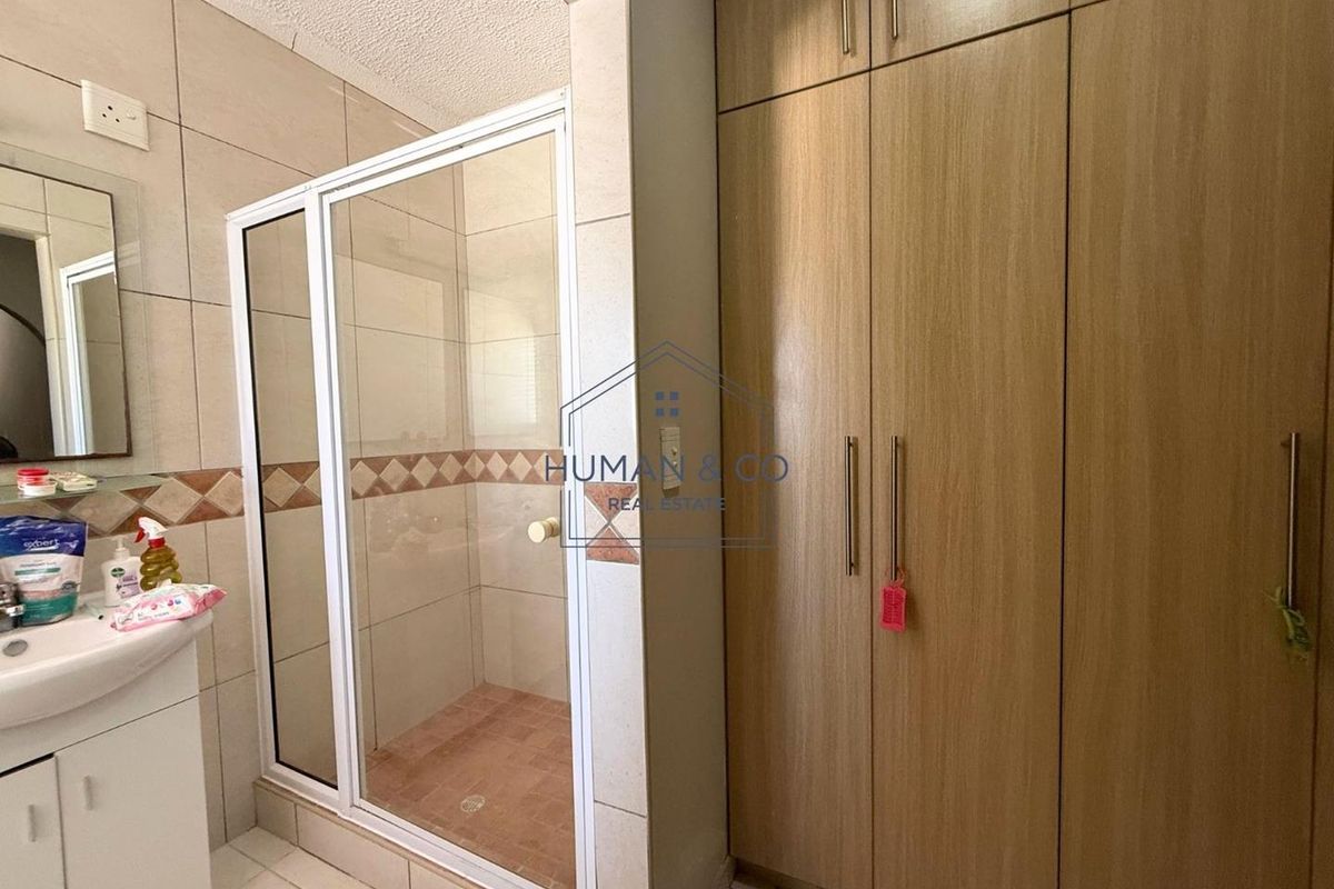 Modern 3-bedroom Townhouse in town center; Walvis Bay - Photo 5