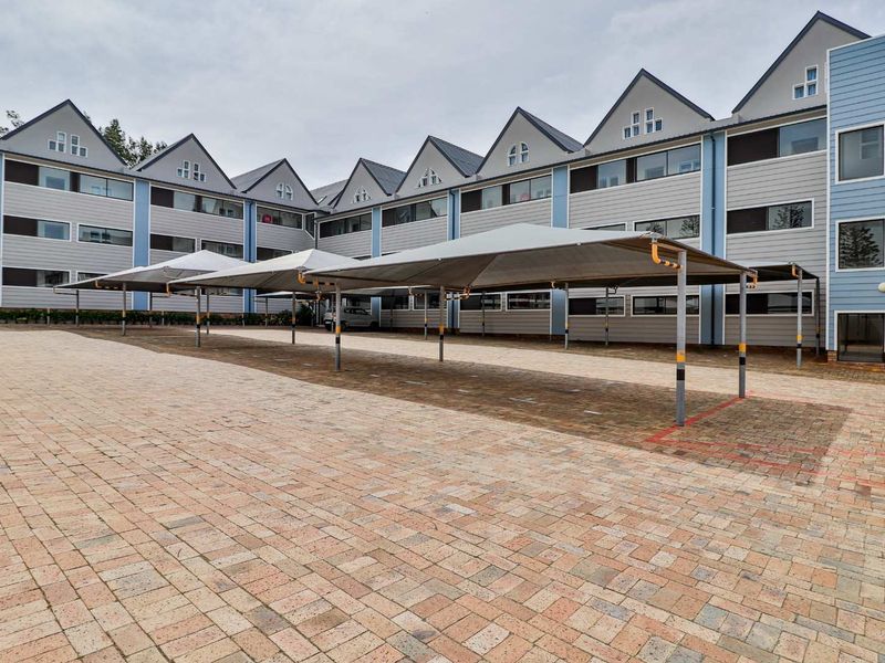 SHORT TERM - 2 bedroom Apartment - fully furnished - available  1 June 2026 - 10 Desember 2026 - Photo 2