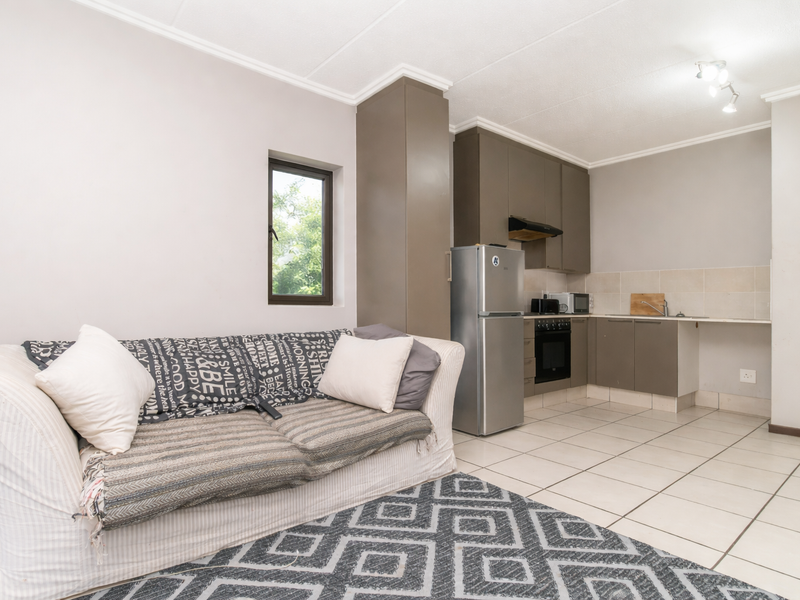 Investor’s Gem in The Matrix – Secure, Central & Income-Generating from Day One - Photo 2