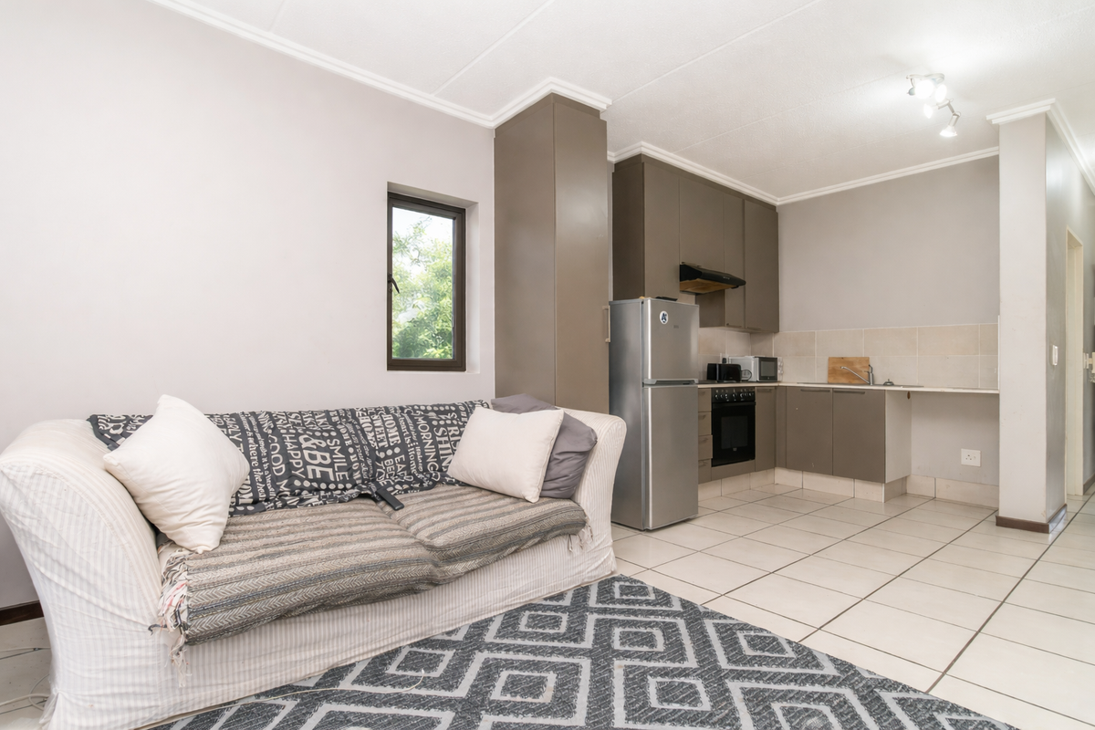 Investor’s Gem in The Matrix – Secure, Central & Income-Generating from Day One - Photo 2