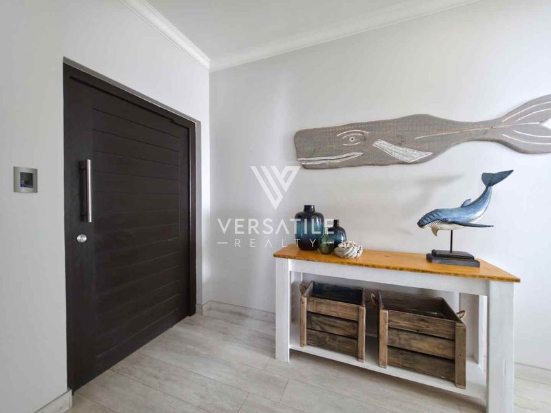 Spectacular Beachfront Townhouse to Rent - Photo 3