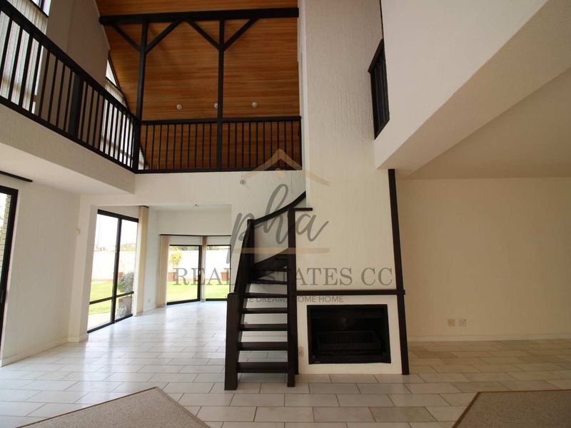 4 Bedroom family home for sale - Swakopmund (Kramersdorf) - Photo 6