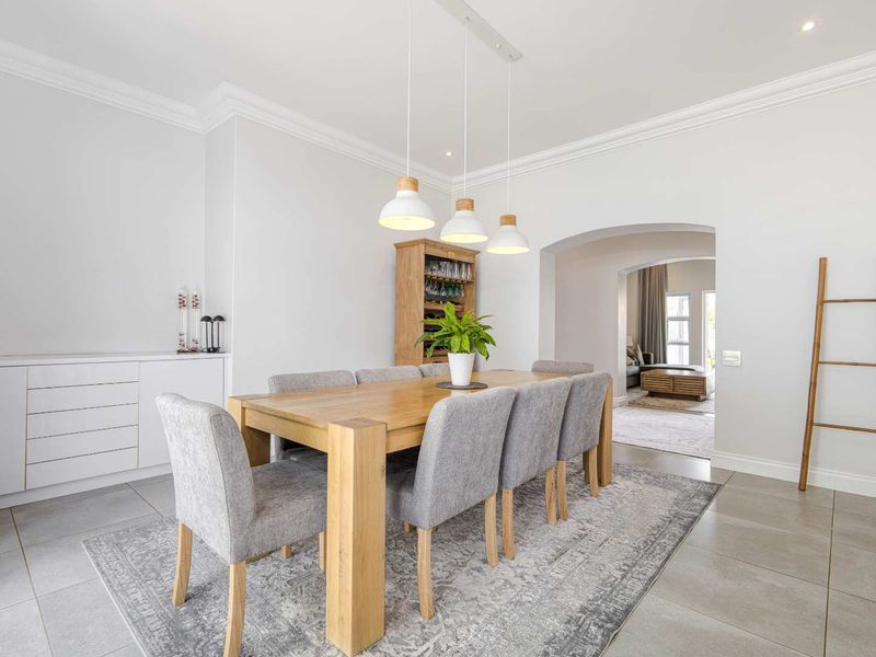 4 Bedroom House for Sale in Dainfern Golf Estate - Photo 4