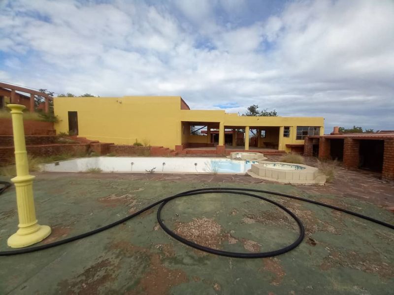 Renovators  Dream  - Price Negotiable - Photo 8