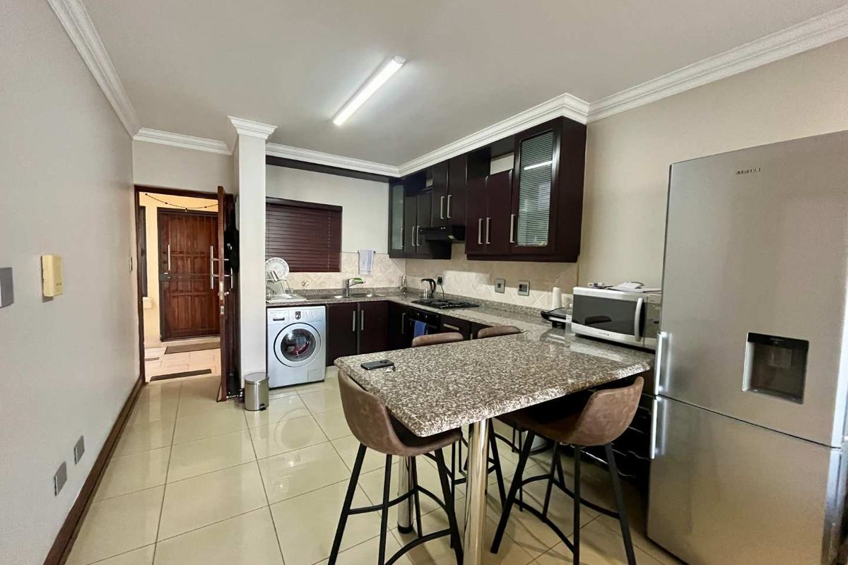 Hendra - Modern Living in Umhlanga Ridge: 2-Bedroom Gem with Top-Notch Security - Photo 2