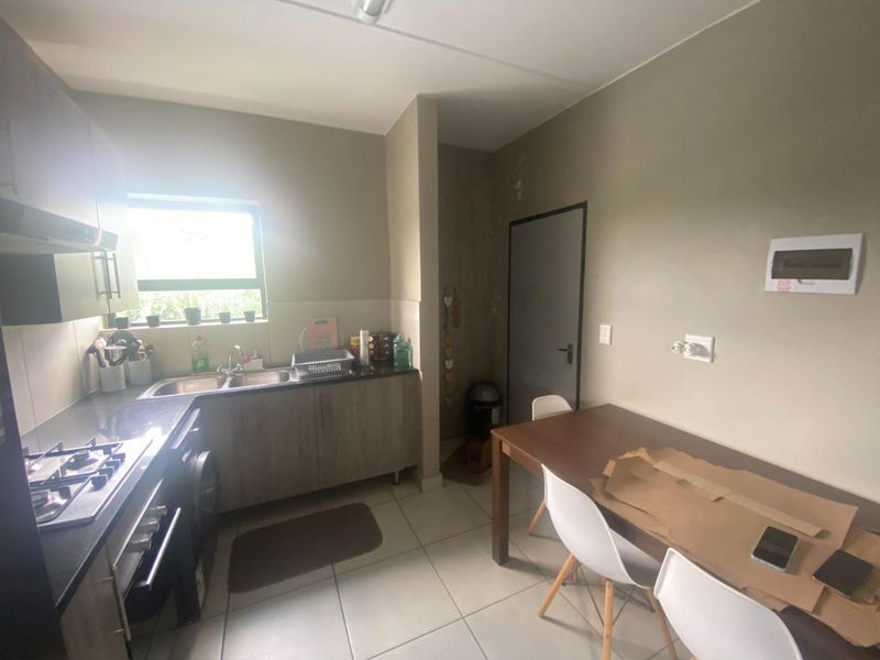 Make It Yours: Inviting 1-Bedroom with Secure Living - Photo 8