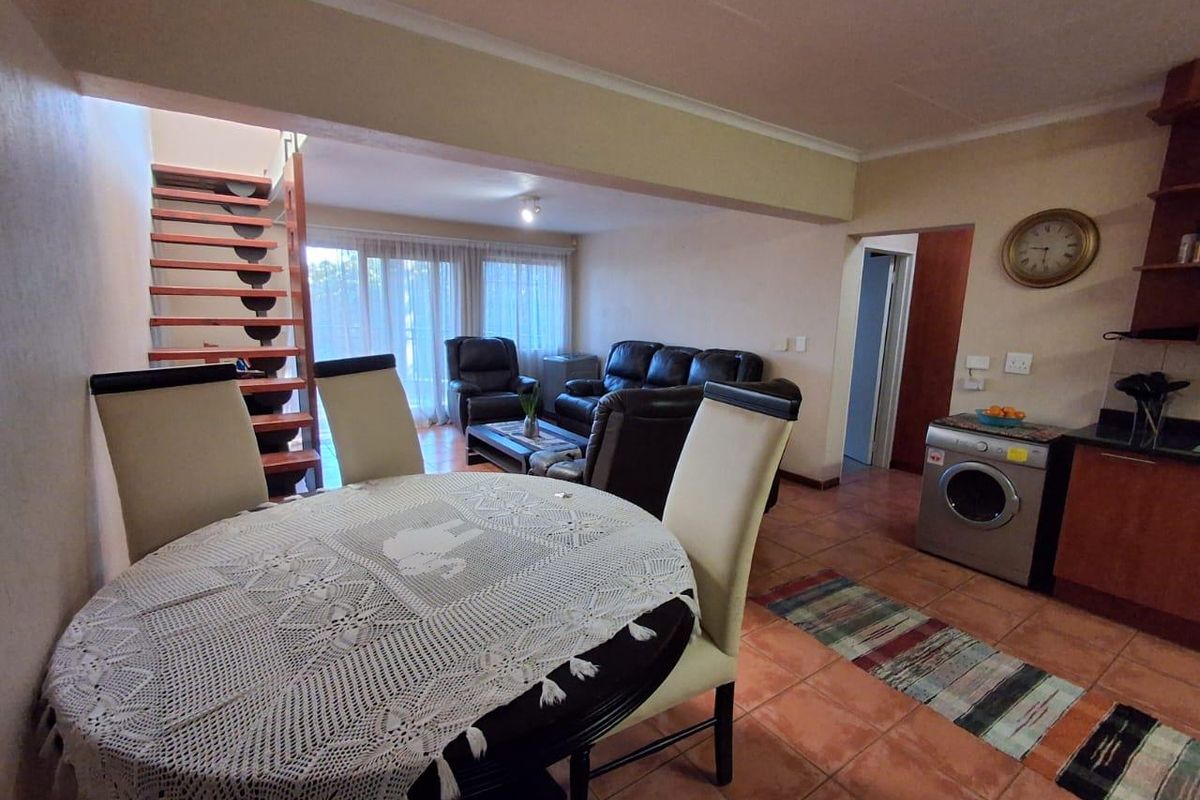Investment property in Hillside Manor - Photo 4