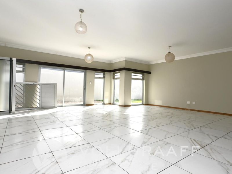 Spacious Family Home To Rent - Available 1 August 2026 - Photo 6
