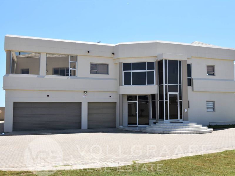 Beachfront Bliss in Vogelstrand, Swakopmund – Exclusive Value Opportunity - Photo 4