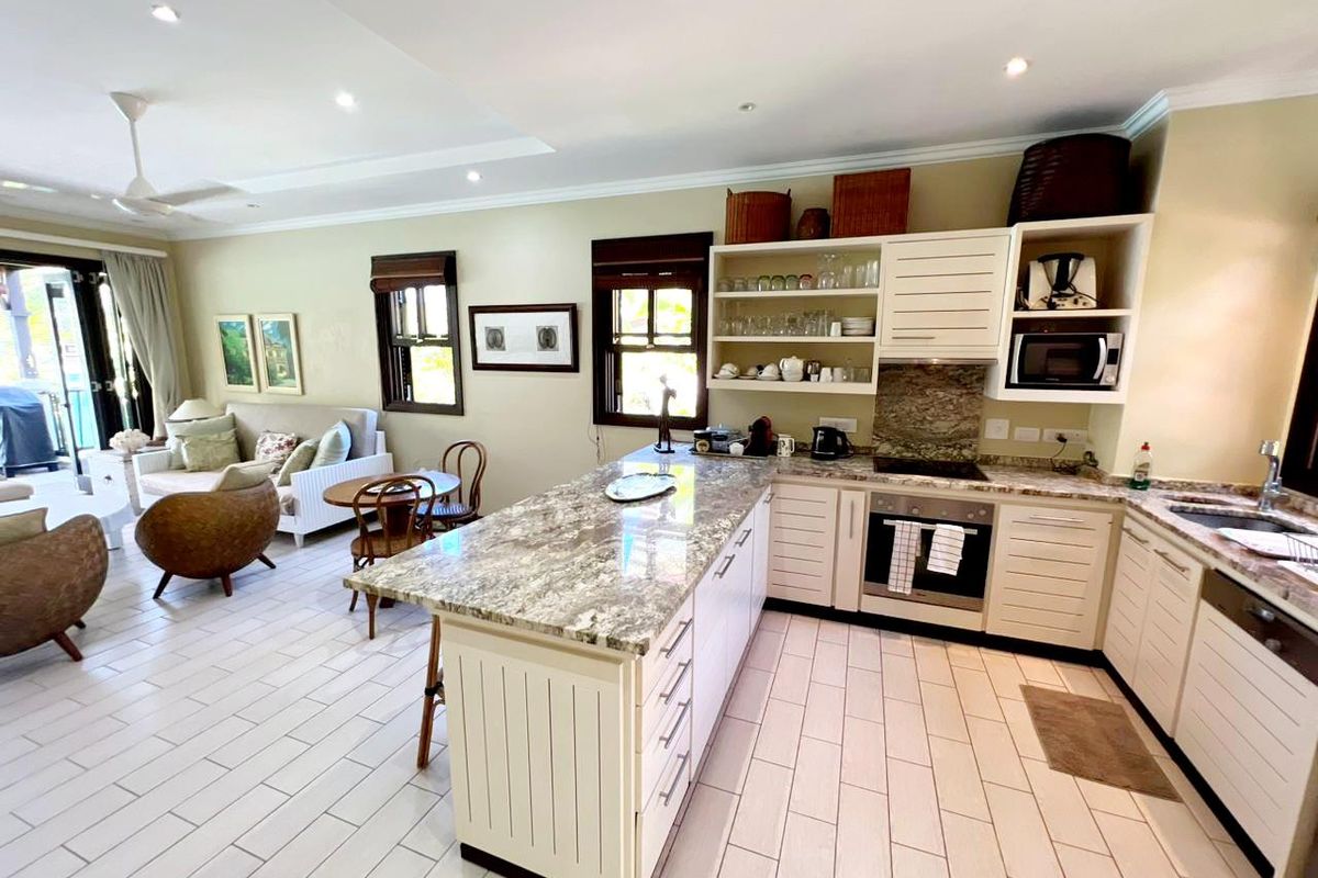 EXCEPTIONAL EDEN ISLAND INVESTMENT - Photo 3