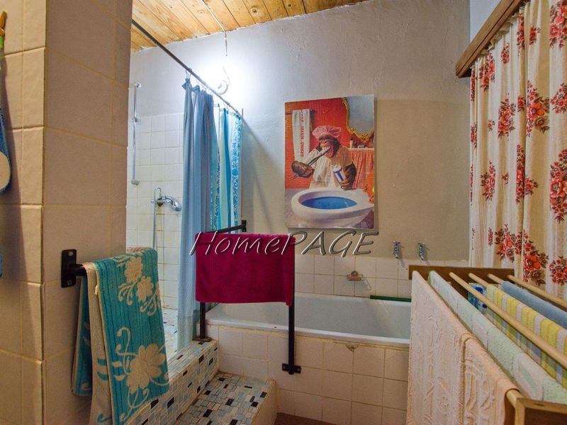 Ext 2, Henties Bay:  Enormous Home is for Sale - Photo 10