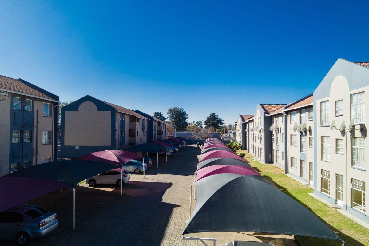 Kemptonian Comfort: Spacious 2-Bedroom Awaits - Photo 2