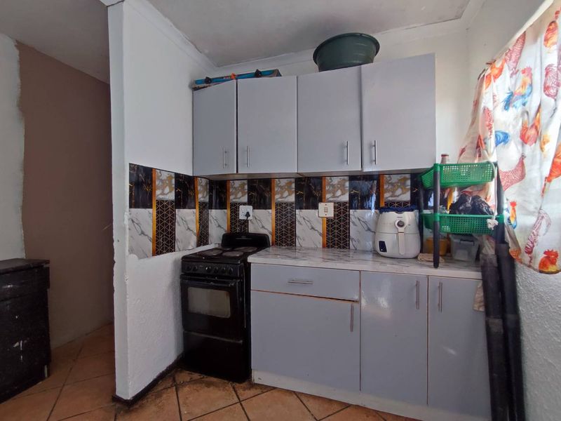 5 Bedroom House for Sale in Cosmo City - Photo 5