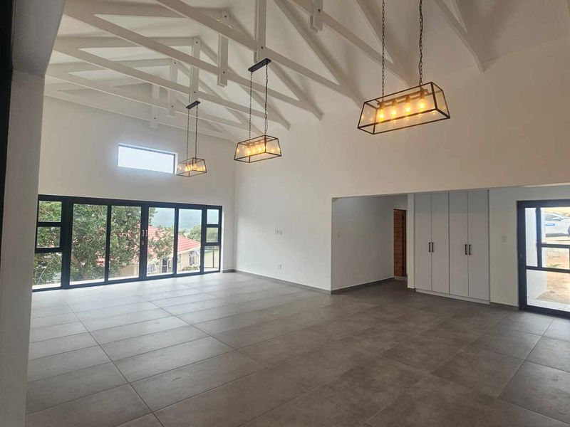 Modern Coastal Masterpiece with Breathtaking Views and Dual Entertainment Areas - Photo 2