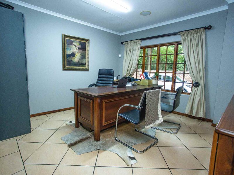 Exclusive Riverside Luxury Estate on the Banks of the Klip River - Photo 6