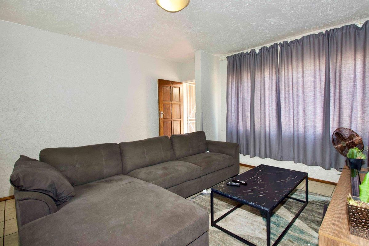 Ground Floor Apartment in a great location. - Photo 3