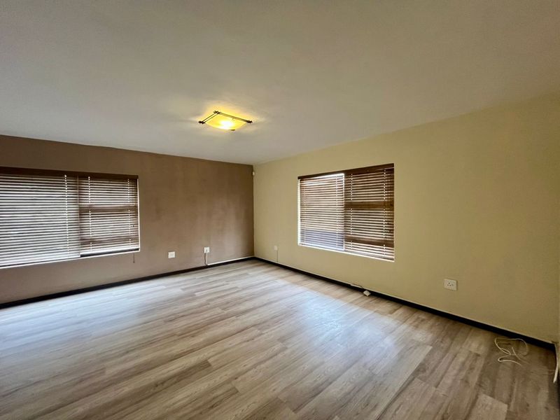 Beach Home - Photo 9