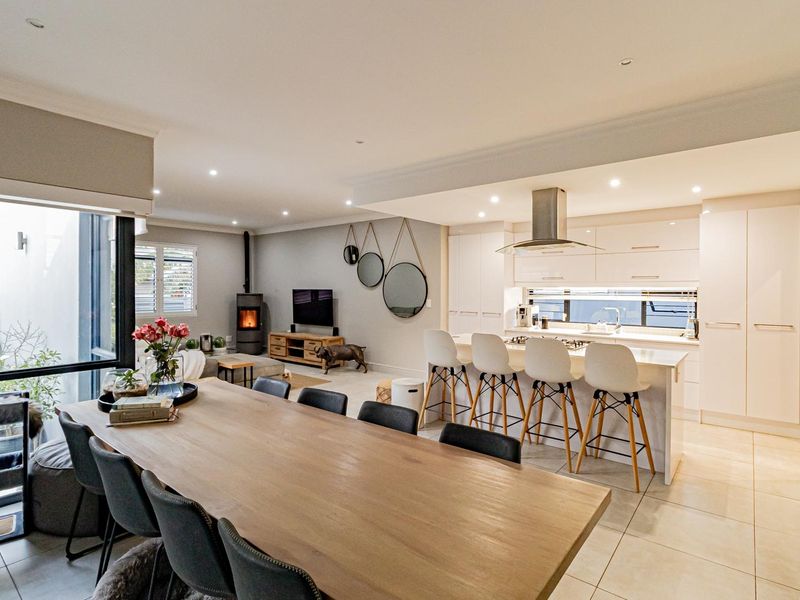 4 bedroom House for Sale in Broadacres - Photo 7