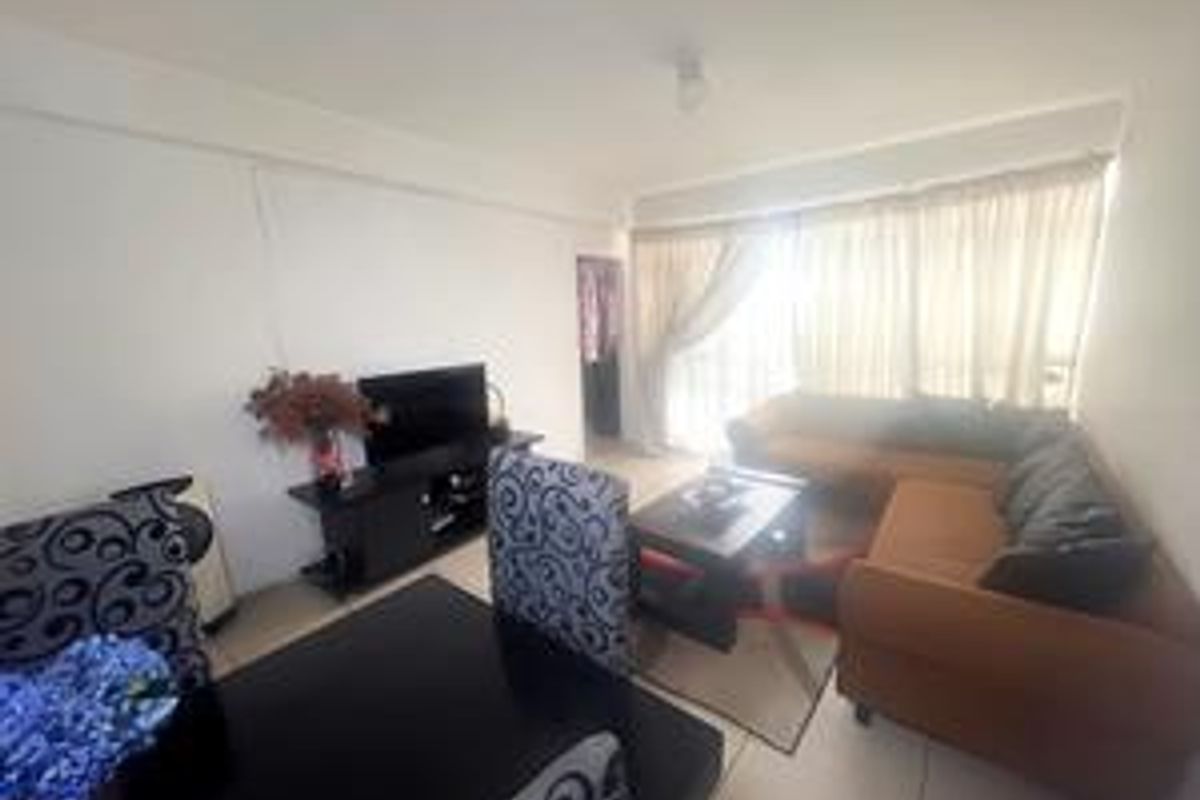 Prime Location,Your Ideal Home Awaits, 2 Bedroom 1st floor unit - Photo 4