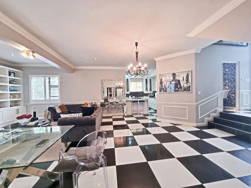 PREPARE TO BE ENVIED. - Photo 9