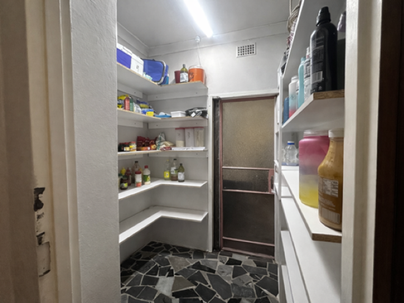 This is space, flexibility, and opportunity — all in one address. - Photo 5