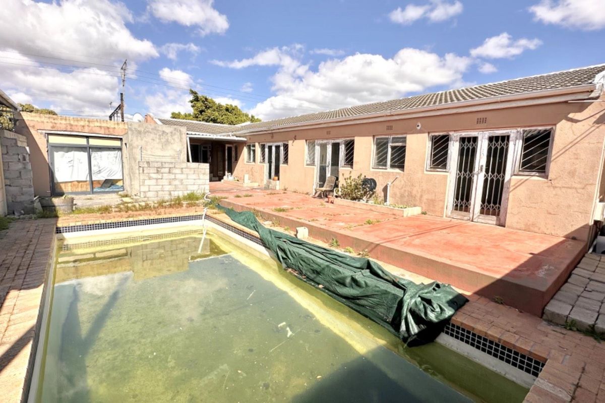 RENOVATORS APPLY WITHIN - Photo 2