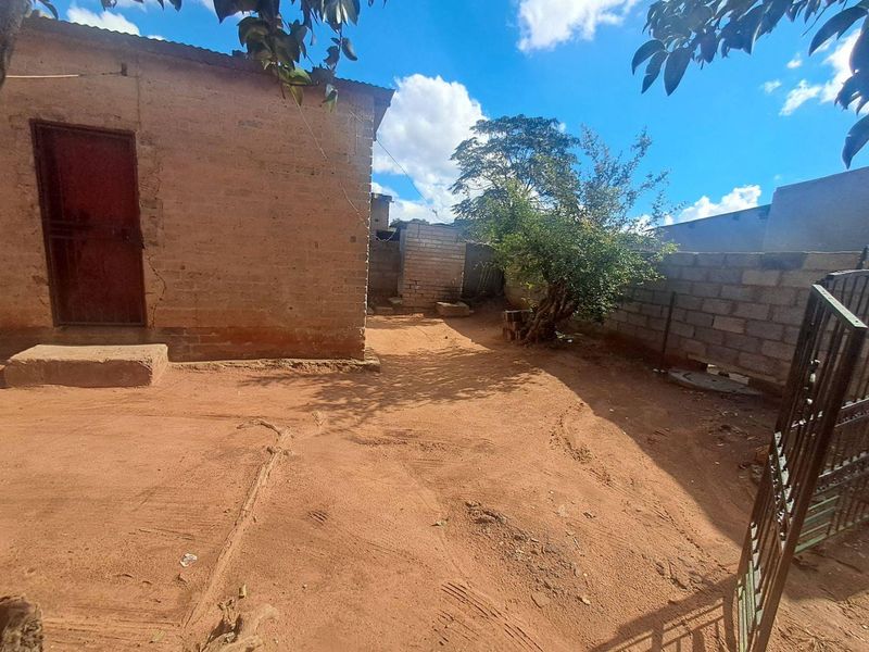 CASH BUYERS ONLY, CASH BUYERS ONLY - Photo 3