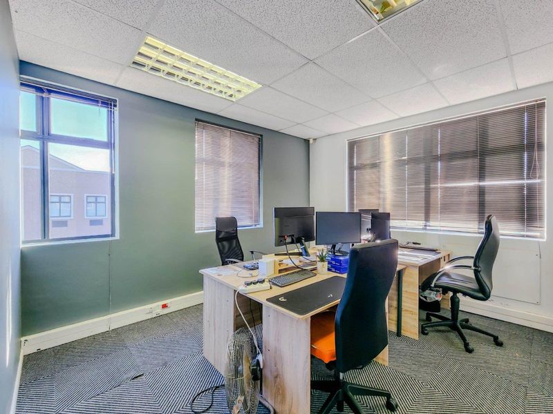 Corner Office For Sale – Millennium Office Park, Century City - Photo 3