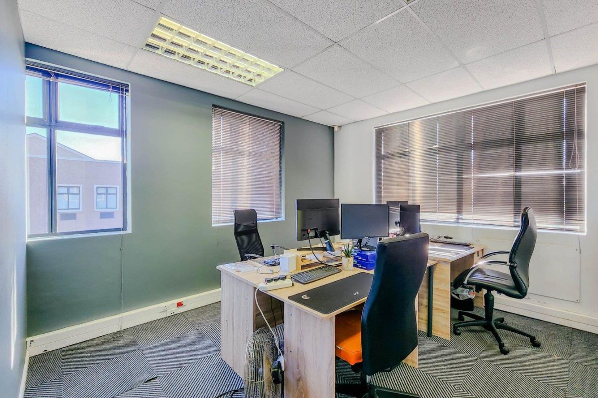 Corner Office For Sale – Millennium Office Park, Century City - Photo 3