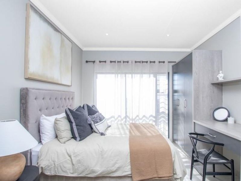 Brand New, Modern 3 Bed Duplex for Rental at Lion Pride Lifestyle Estate - Photo 5