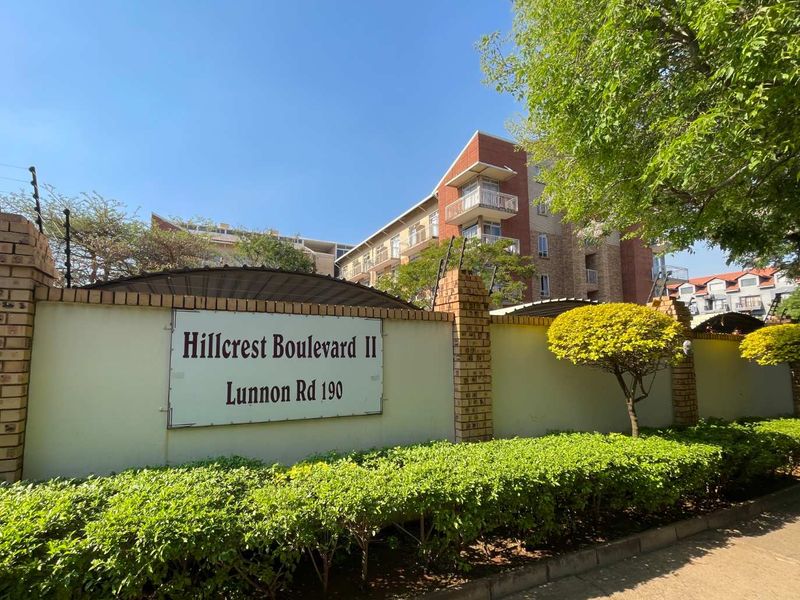 Excellent Location - Photo 10