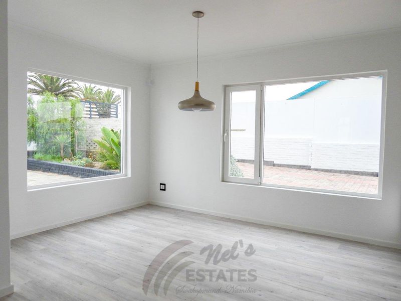 Pristine Home For Sale in Vineta, Swakopmund - Photo 3