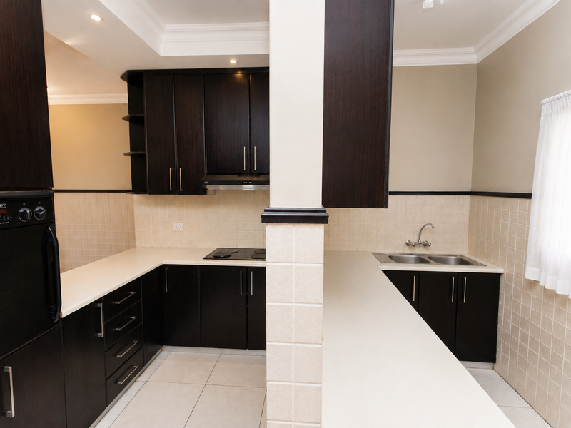 Beautiful Home in Exclusive Retirement Village adjacent to the 7 Dams Conservancy - Photo 8