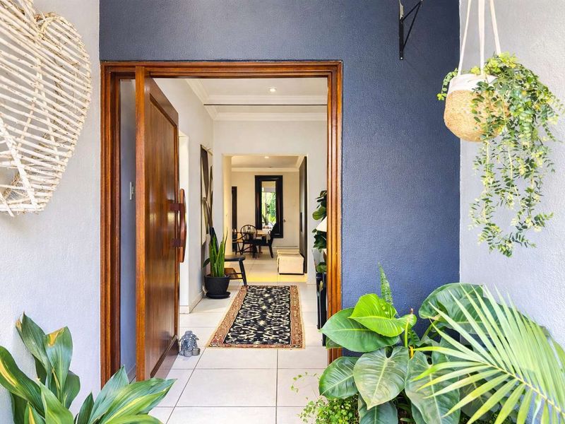 Sophisticated Family Living with Solar Excellence, Private Flatlet & Executive Workspaces - Photo 3