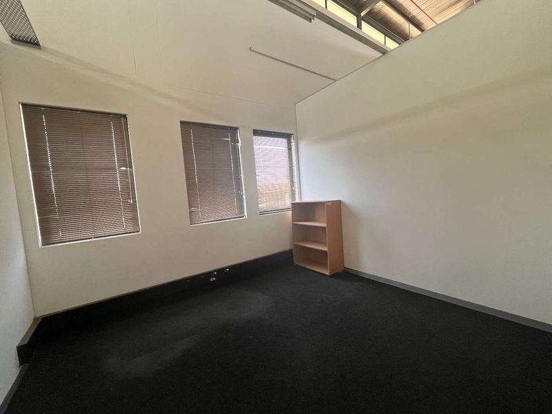Retail & Office Rental Space - Photo 6