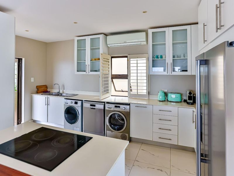 BREAD AND BREAKFAST RIGHTS Triple Storey Home in Sheffield Beach Security Complex - Photo 8