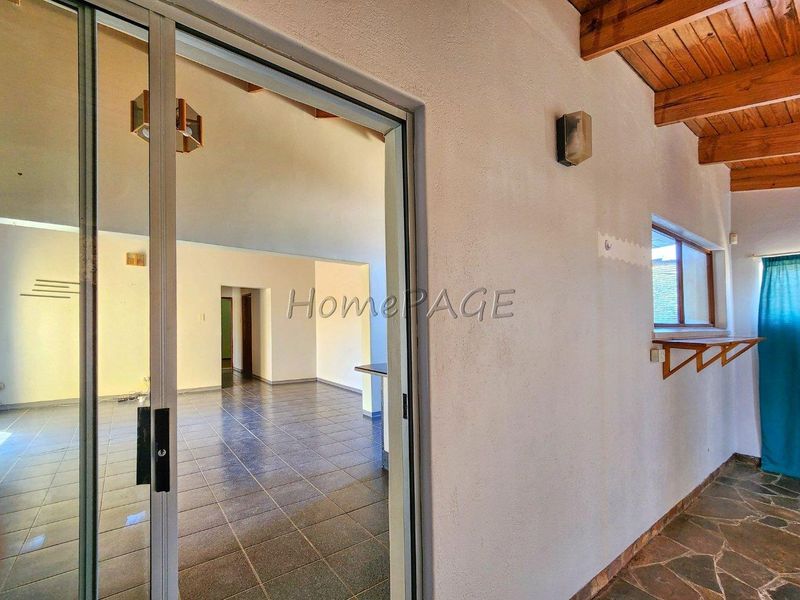Ext 6, Henties Bay:  Older 3 Bedr home with flat AND LOADS OF POTENTIAL - Photo 8