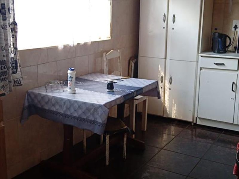 7 Bedroom House close to UJ For Sale! - Photo 6