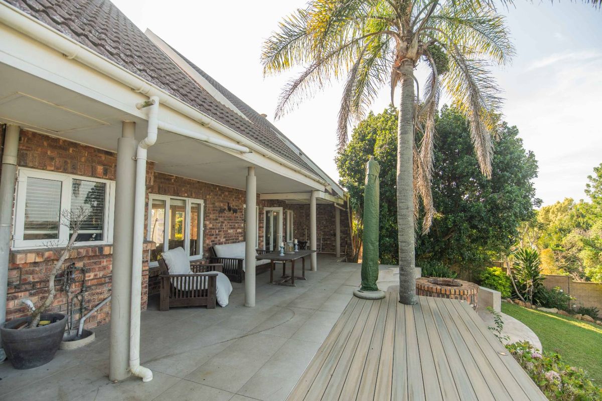 A Stunning house with a view - Photo 5