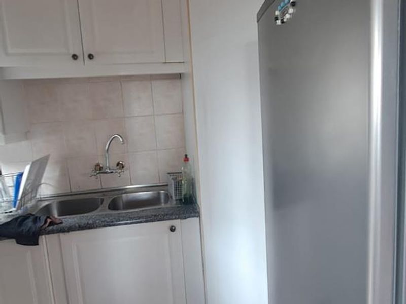 4 Bedroom Family House - Photo 2