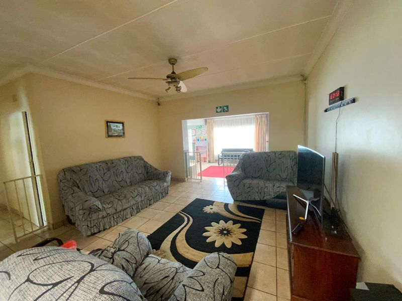 Neat home - Photo 7