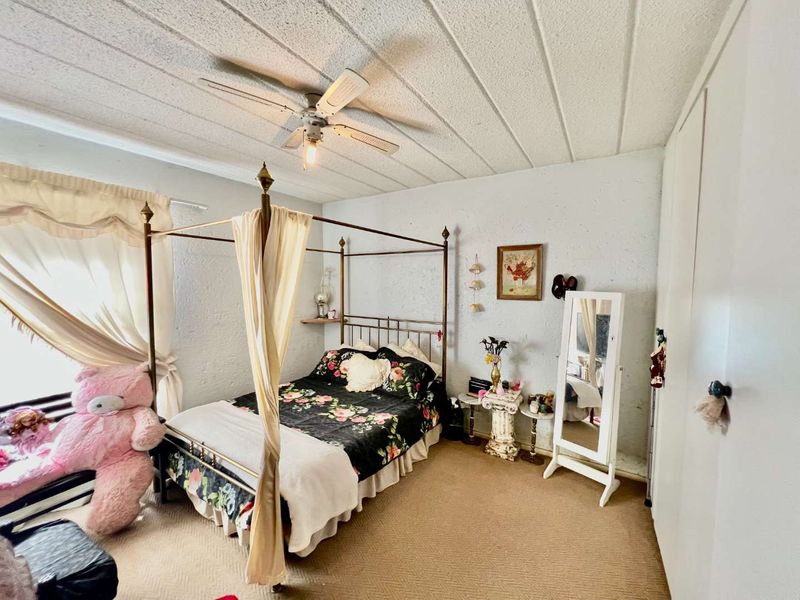 Prime Location! Wilbur Woods: Comfort & Convenience at Its Best - Photo 7