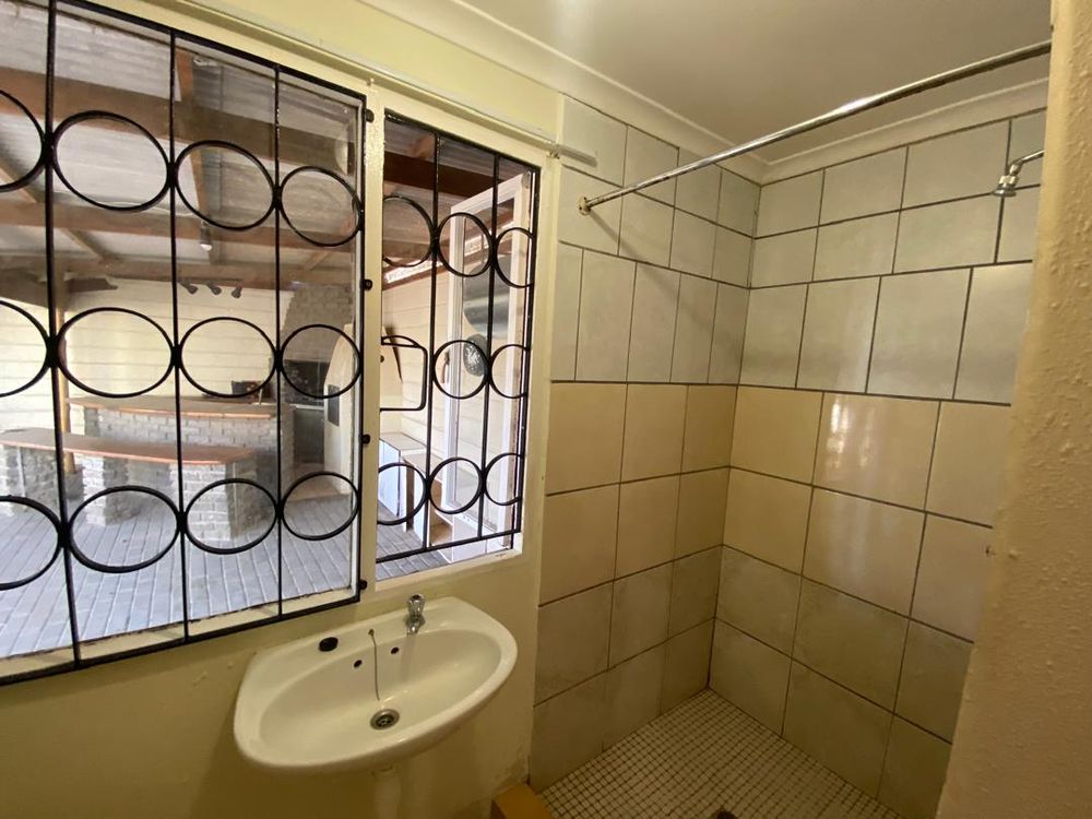 Flat 1