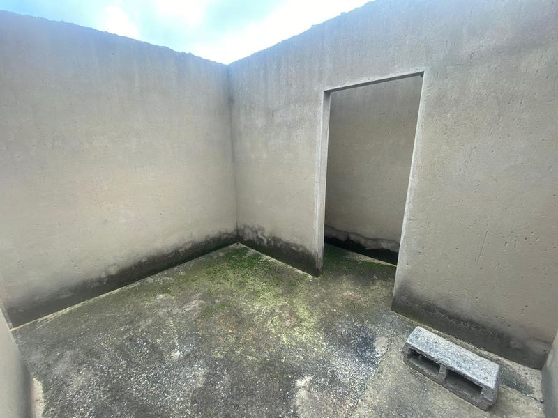 House In Katlehong Not To Be Missed - Photo 8