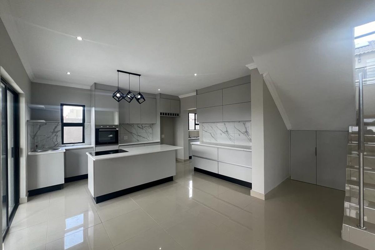 Elegant 4-Bedroom Home in Zambezi Manor Estate - Photo 3