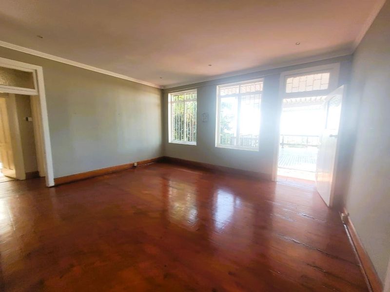 **Prime Durban North Property with Breathtaking 180-Degree Sea Views** - Photo 7