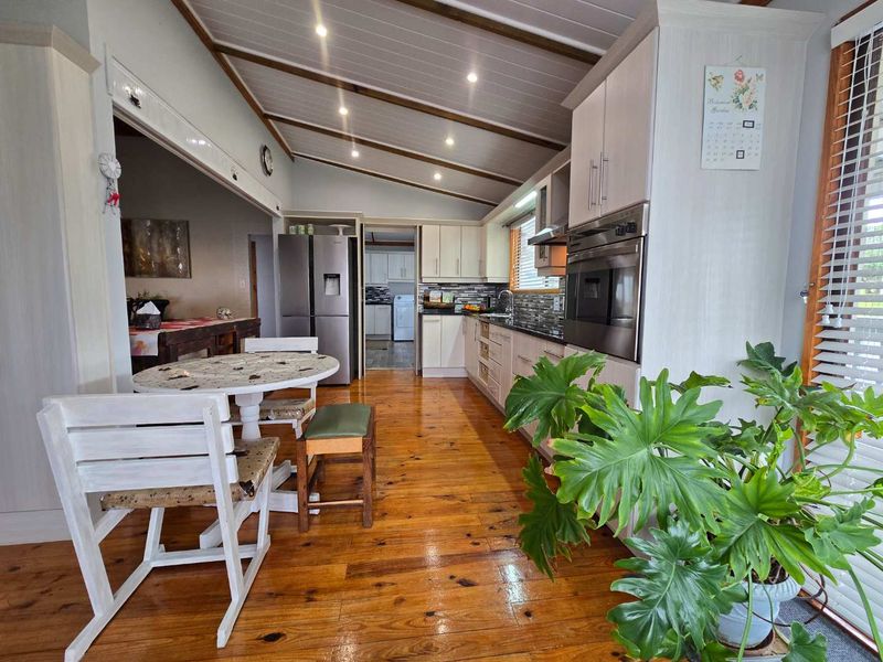 Double-Storey Nutec home for sale in Stilbaai-Wes. - Photo 9