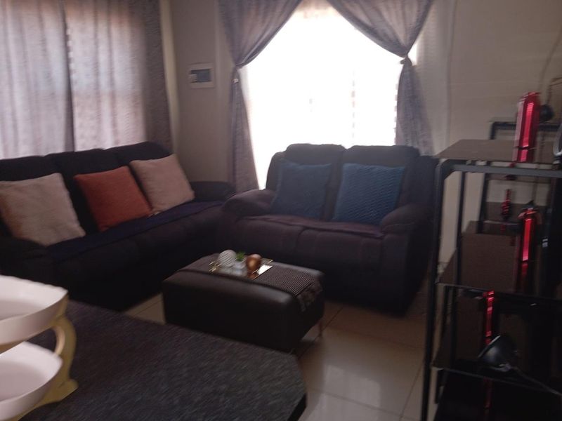 3 bedrooms house for sale in Soshanguve VV - Photo 6